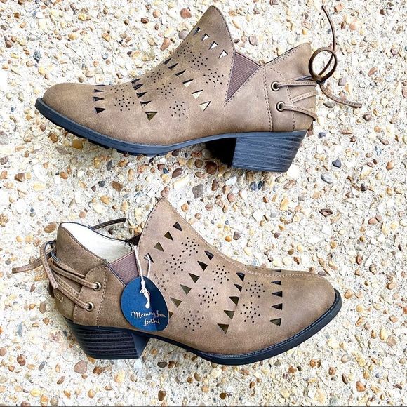 NWT JBU JAMBU Evelyn Brown Ankle Boots Laser Cut Size 6.5 - Picture 1 of 5